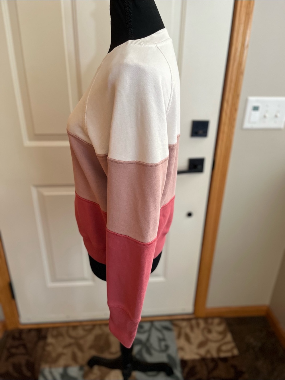 Spiritual Gangster Bridget raglan triblock crew pull over sweatshirt. Size small - Picture 4 of 15